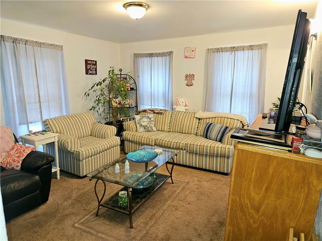 1 Side Hill Street, Hopkinton, RI 02832