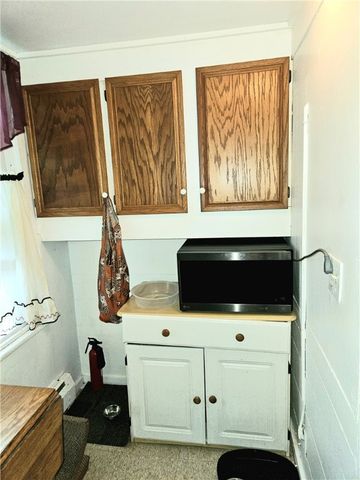 1 Side Hill Street, Hopkinton, RI 02832