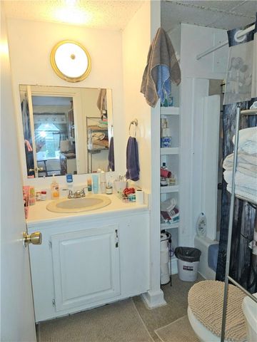 1 Side Hill Street, Hopkinton, RI 02832