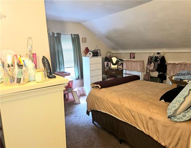 1 Side Hill Street, Hopkinton, RI 02832