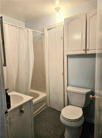 1 Side Hill Street, Hopkinton, RI 02832