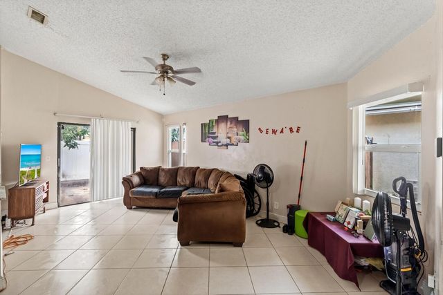 312 BISHOP Road, North Lauderdale, FL 33068