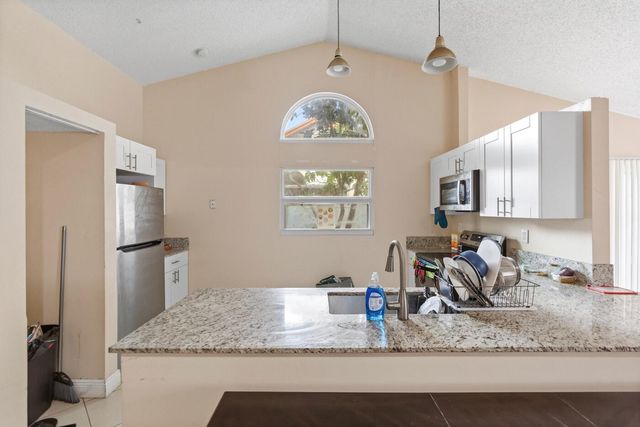 312 BISHOP Road, North Lauderdale, FL 33068