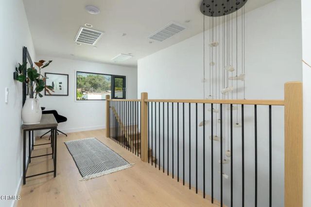 3651 Roselawn Avenue, Glendale, CA 91208