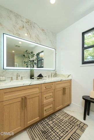 3651 Roselawn Avenue, Glendale, CA 91208