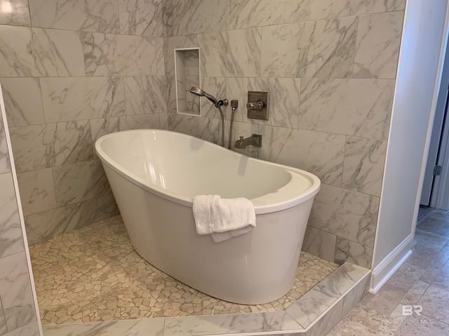 375 Beach Club Trail A1905, Gulf Shores, AL 36542