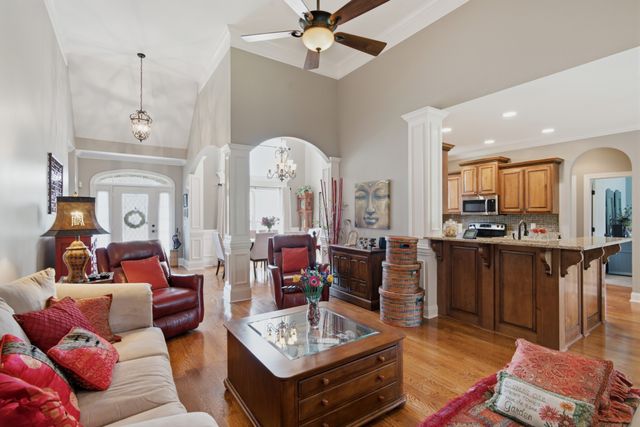 324 Midtown Loop, Mount Juliet, TN 37122