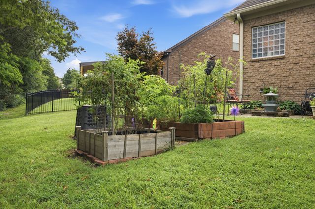 324 Midtown Loop, Mount Juliet, TN 37122