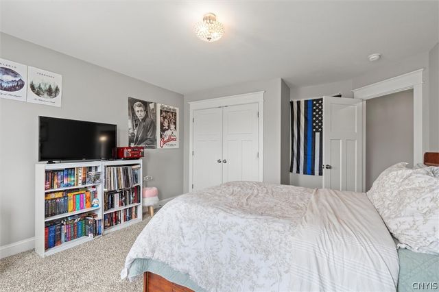 104 Arch Stone Way, Camillus, NY 13031