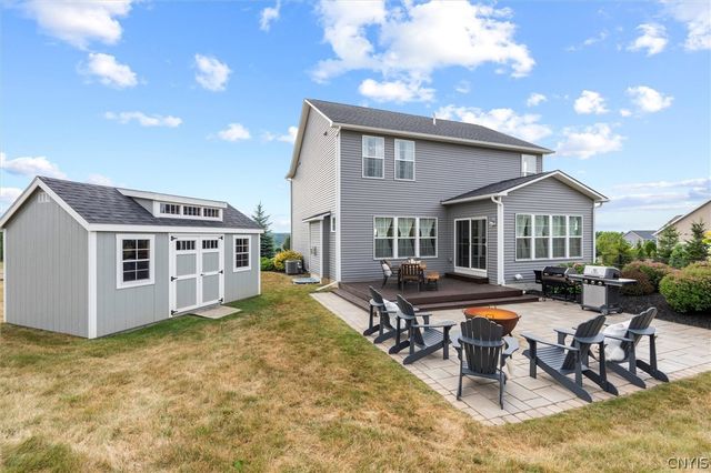 104 Arch Stone Way, Camillus, NY 13031