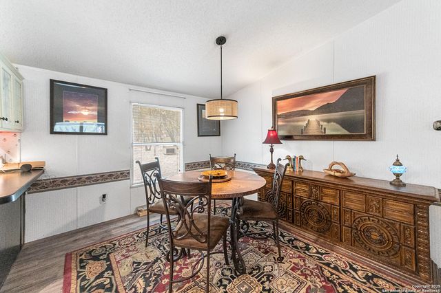 690 Cherry Ridge, Floresville, TX 78114