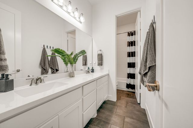 15811 Copperbeach Street, Frisco, TX 75035