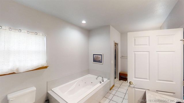9488 Refinery Road, Ardmore, OK 73401