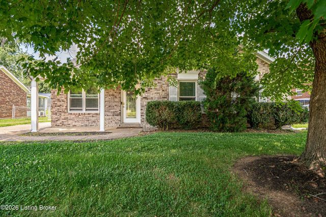 10824 Dorton Dr, Louisville, KY 40272