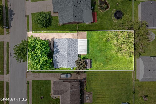 10824 Dorton Dr, Louisville, KY 40272