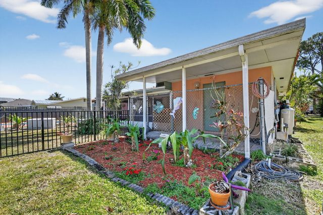 2449 Gertrude Drive, Lake Worth, FL 33462