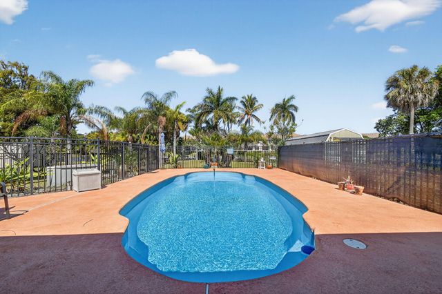 2449 Gertrude Drive, Lake Worth, FL 33462