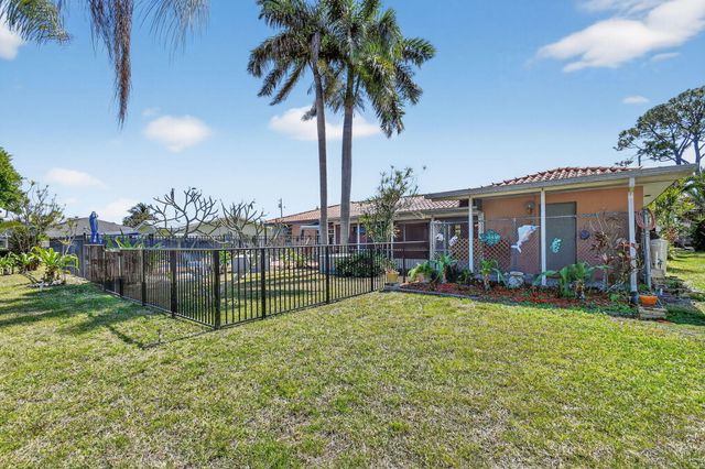 2449 Gertrude Drive, Lake Worth, FL 33462