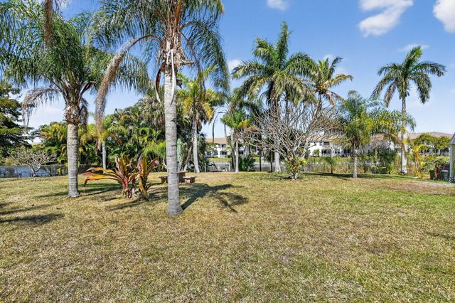 2449 Gertrude Drive, Lake Worth, FL 33462