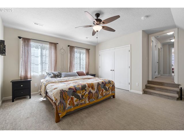 8435 Sw 11TH Ave, Portland, OR 97219