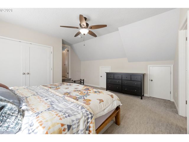 8435 Sw 11TH Ave, Portland, OR 97219