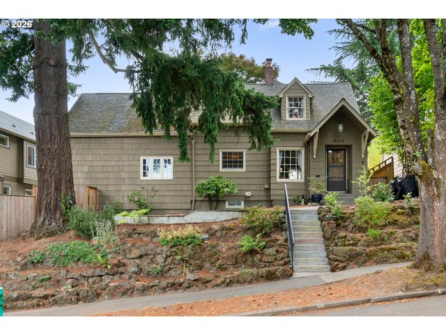 8435 Sw 11TH Ave, Portland, OR 97219
