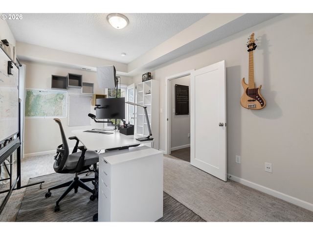8435 Sw 11TH Ave, Portland, OR 97219