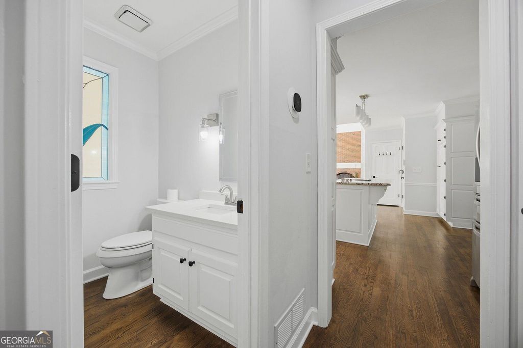 7525 S Spalding Lake Drive, Sandy Springs, GA 30350 — photo 5