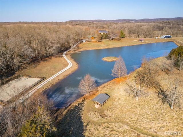 2161 Young Road, Pacific, MO 63069