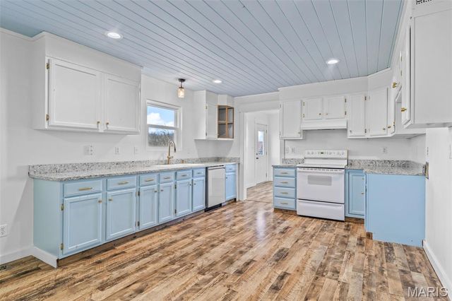 2161 Young Road, Pacific, MO 63069