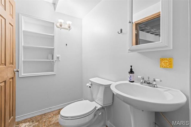 2161 Young Road, Pacific, MO 63069