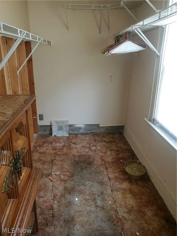 1439 Clermont, Cleveland, OH 44110