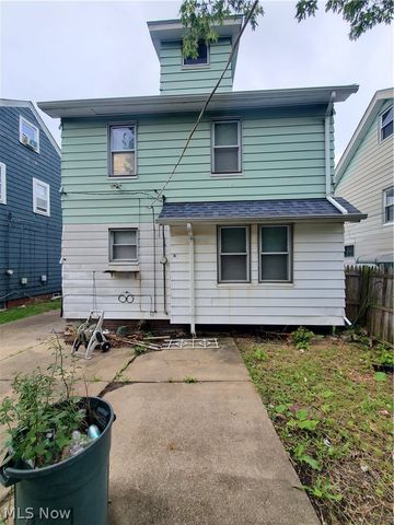 1439 Clermont, Cleveland, OH 44110