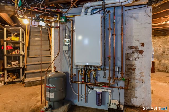 56 Whitney Street, Hartford, CT 06105