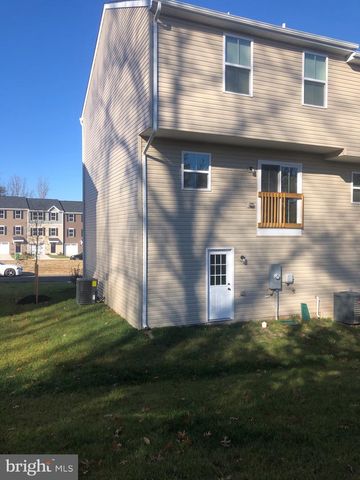 2896 FARZI CIR, Locust Grove, VA 22508