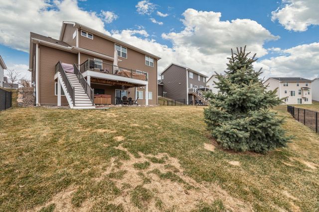 9830 Glacial Valley Alcove, Woodbury, MN 55129