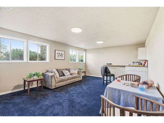 6705 Nw DOGWOOD Dr, Vancouver, WA 98663