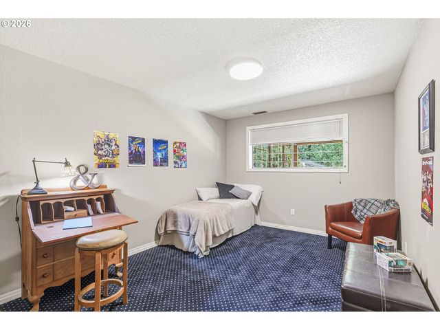 6705 Nw DOGWOOD Dr, Vancouver, WA 98663