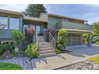 6705 Nw DOGWOOD Dr, Vancouver, WA 98663