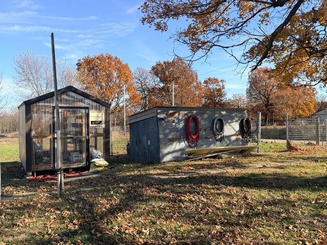 8780 Lawrence 2010, Miller, MO 65707