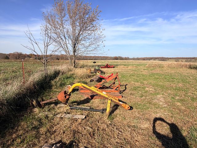 8780 Lawrence 2010, Miller, MO 65707