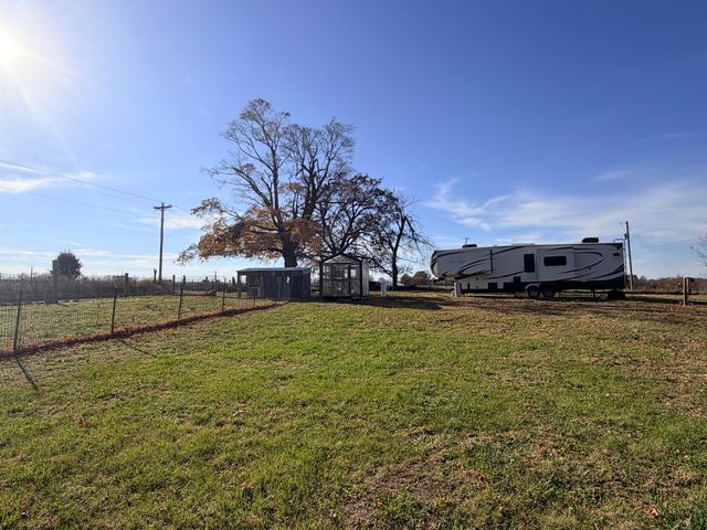 8780 Lawrence 2010, Miller, MO 65707