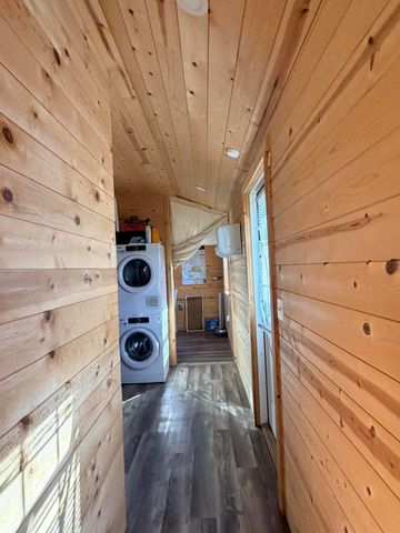 8780 Lawrence 2010, Miller, MO 65707