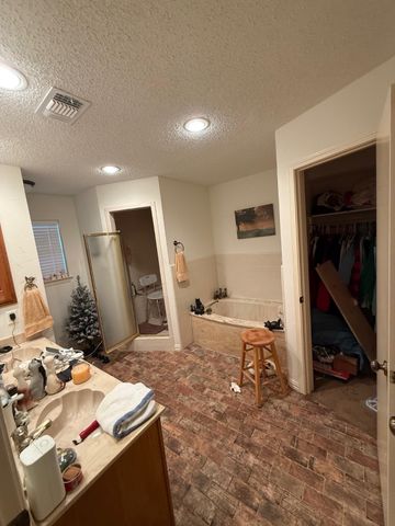 1306 Cardigan Street, Garland, TX 75040