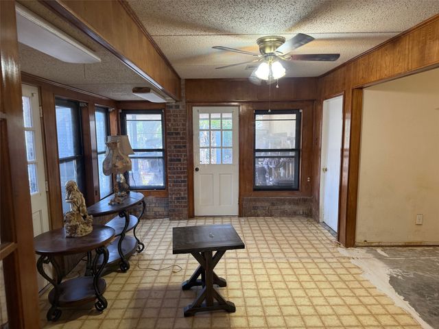 1306 Cardigan Street, Garland, TX 75040