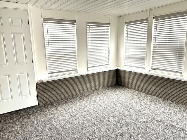 20447 Strathmoor Street, Detroit, MI 48235