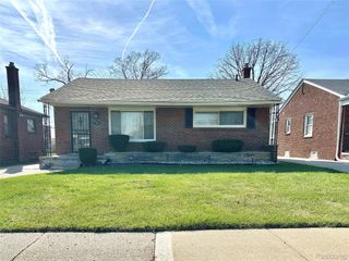 20447 Strathmoor Street, Detroit, MI 48235