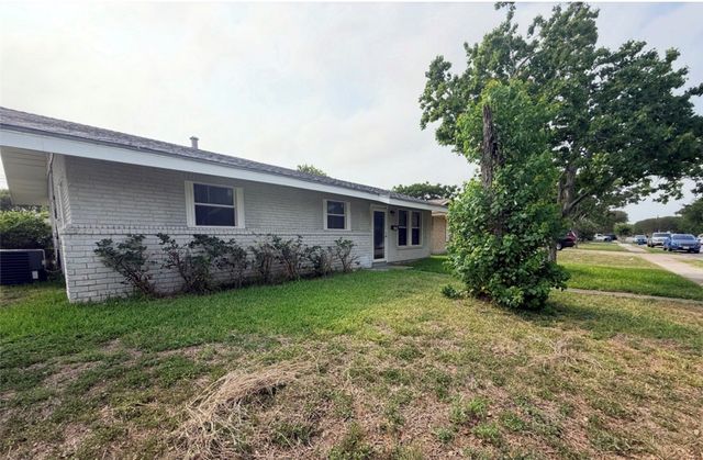 1507 Denver St, Portland, TX 78374