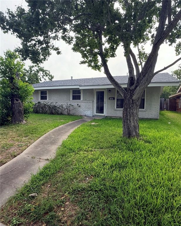 1507 Denver St, Portland, TX 78374