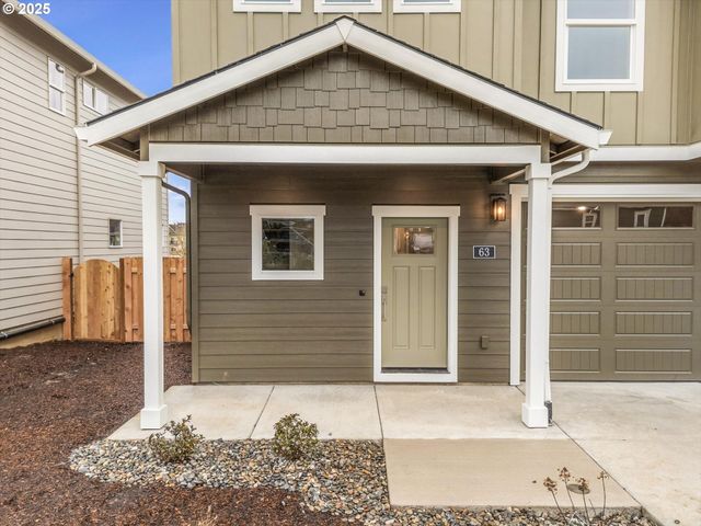 63 Nw MAWRCREST Ave, Gresham, OR 97030